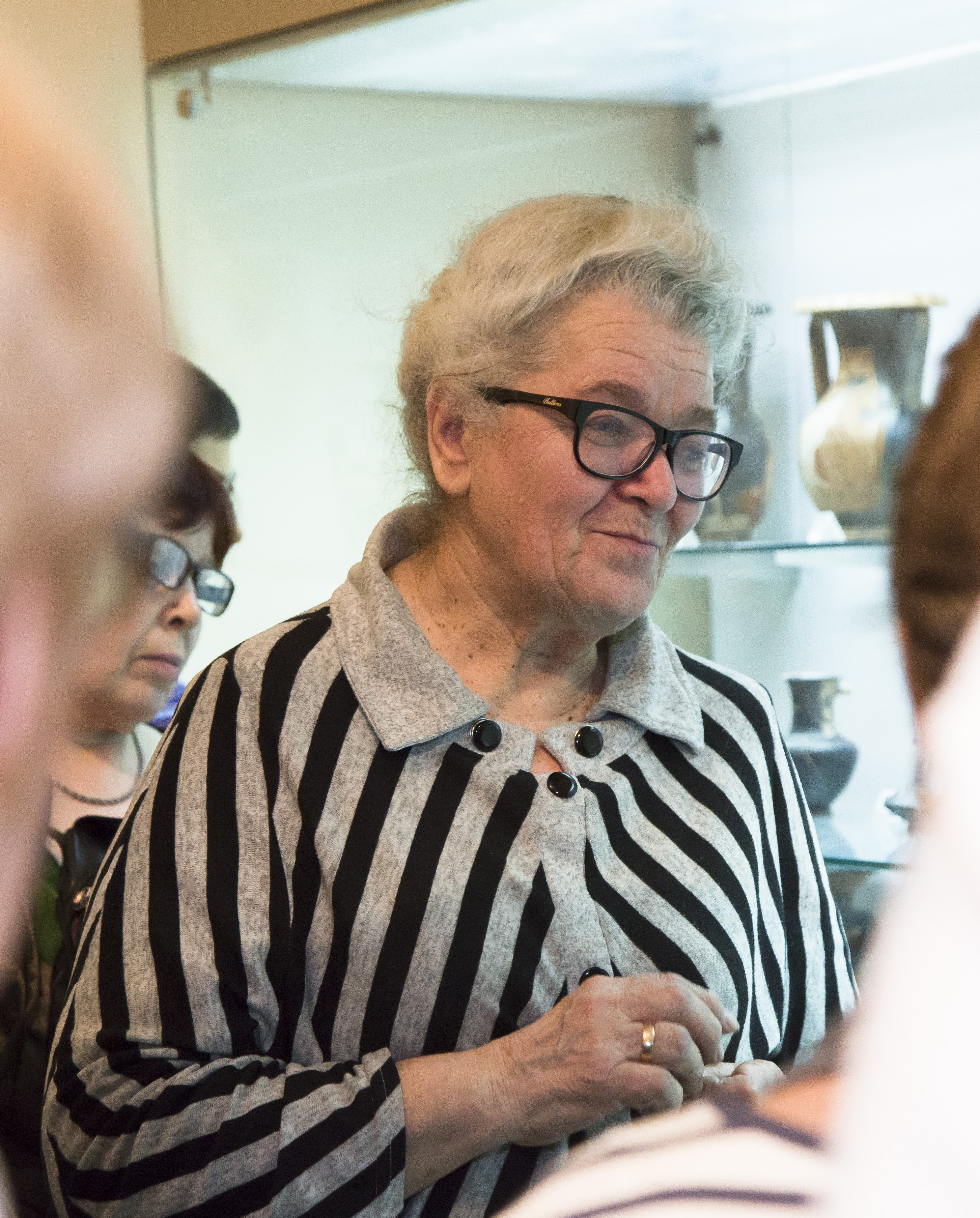 Светлана Ильинична во время экскурсии в рамках фестиваля &laquo;Пятницы в Пушкинском&raquo;